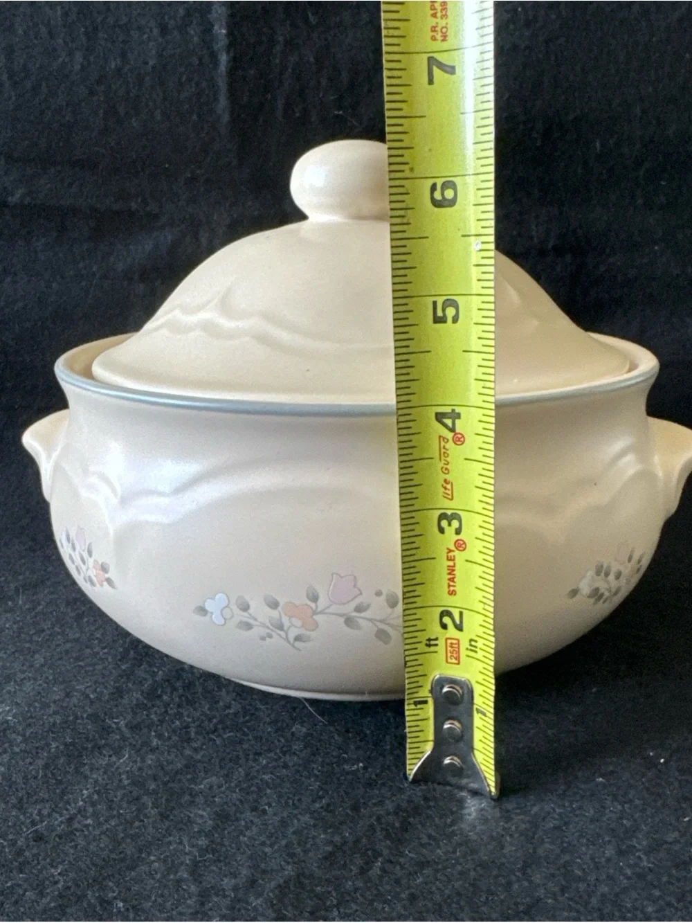 Vintage Pfaltzgraff Remembrance Casserole 2 QT Dish W/ Lid Stoneware Serve ware